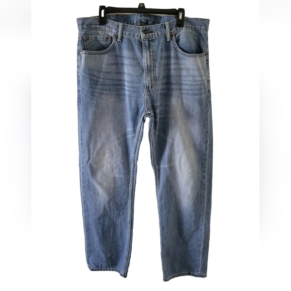 Levis Jeans Men's 38x32 505 Medium Light Wash Blue Straight Leg Regular Fit